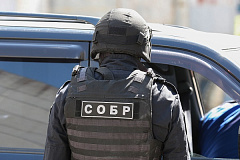 При содействии столичного СОБР Росгвардии задержаны подозреваемые в организации нелегальной миграции 