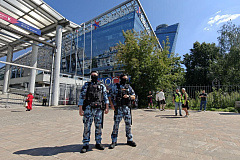 Росгвардия обеспечила безопасность празднования Дня ВМФ и футбольного матча в Москве
