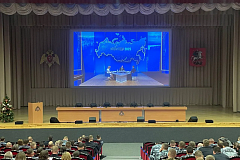 Сотрудники и военнослужащие ГУ Росгвардии по городу Москве услышали пресс-конференцию с Президентом России Владимиром Путиным